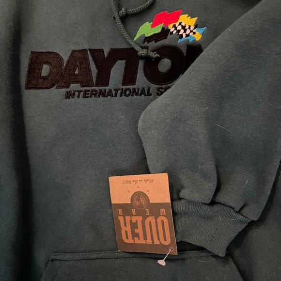 NWT Daytona NASCAR Overwear Sweater Size M - Picture 3 of 4